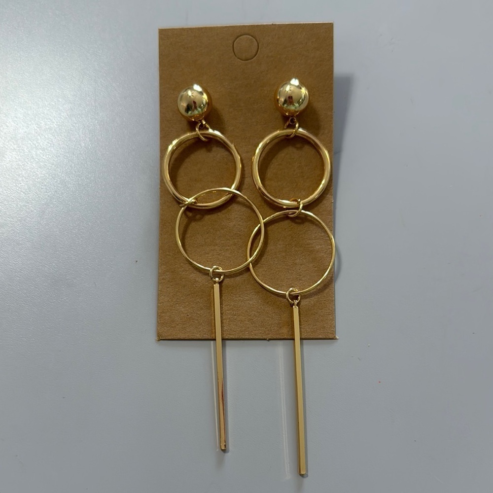 Elegant Gold Dangle Earrings